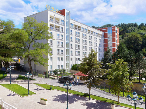 Санаторий «Плаза» г. Кисловодск. Территория